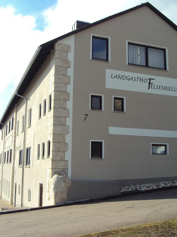 Landgasthof Felsenkeller Dinkelsbühl Kültér fotó